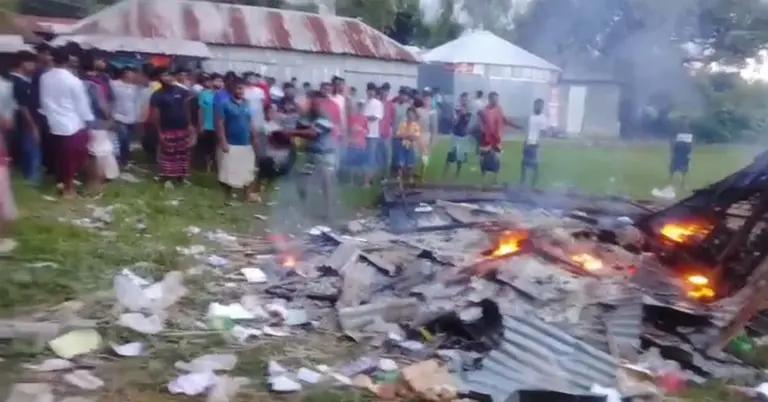 অভিযুক্তের দোকানে আগুন দিয়েছে স্থানীয়রা